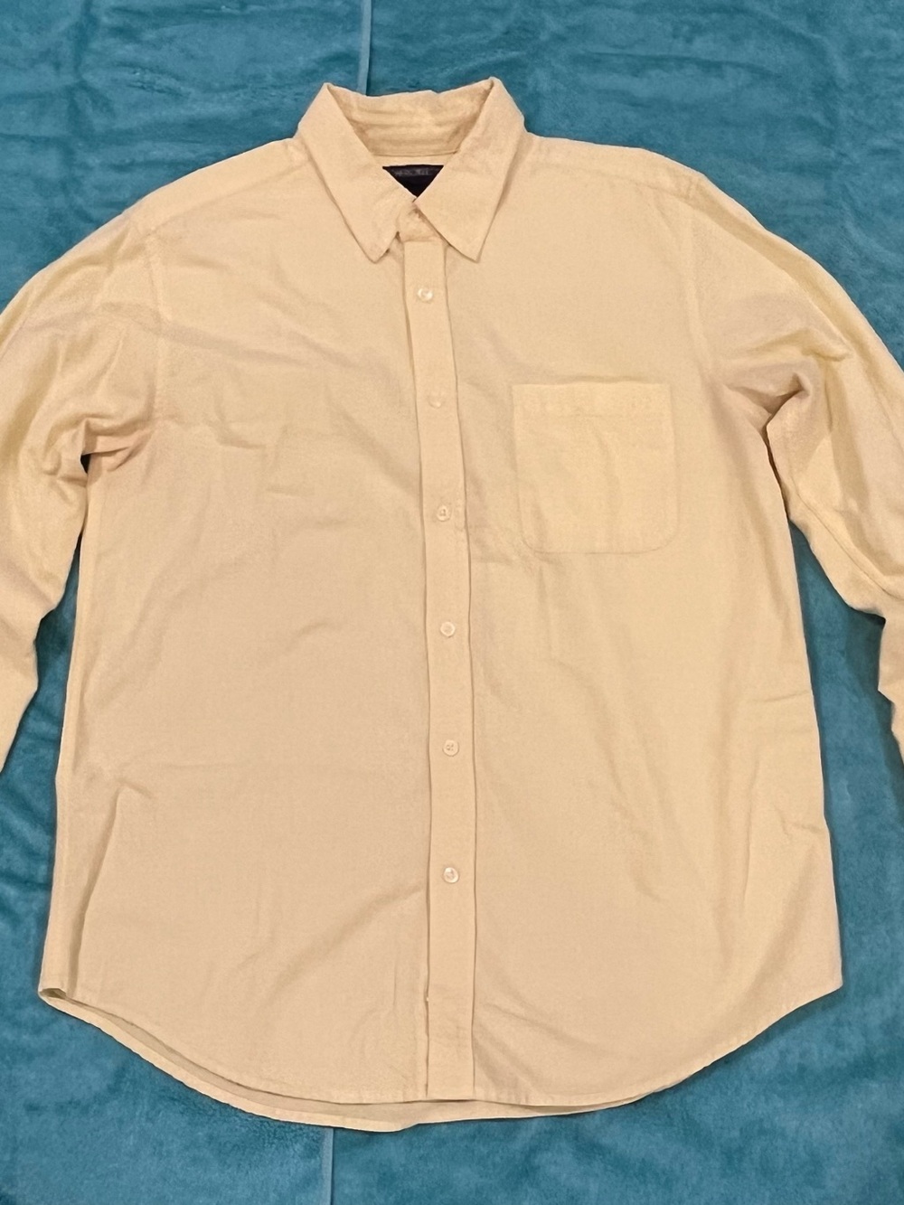 Cherokee Men's Long-Sleeve Button-Down Shirt in Light Yellow